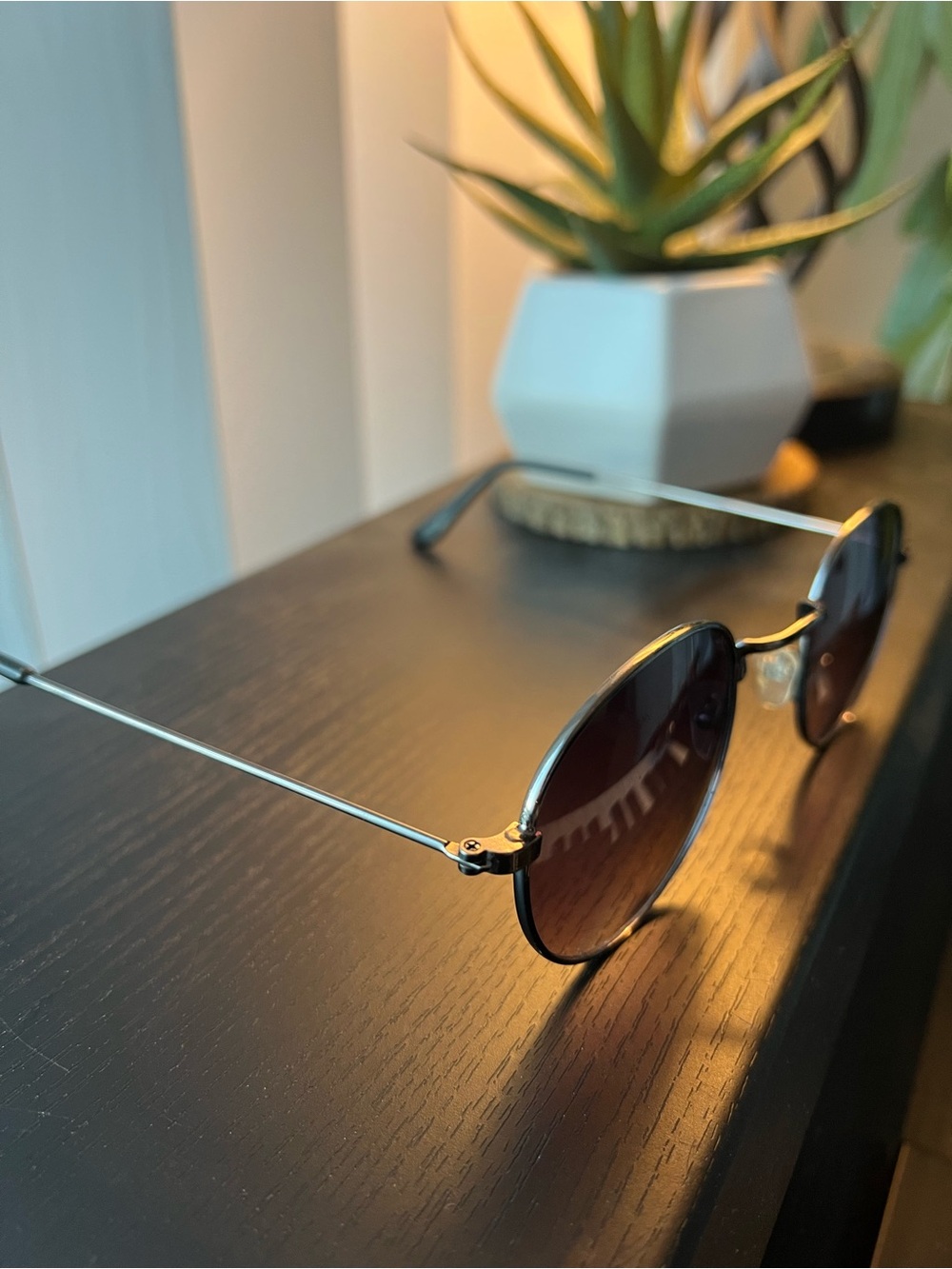 VINTAGE MENS ROUND SUNGLASSES - Picture 2 of 9